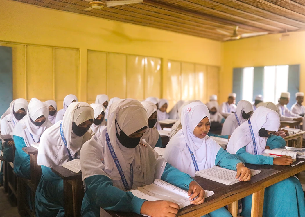 Kamra Mashak Fazil Madrasha Scademic Building Campus With Students